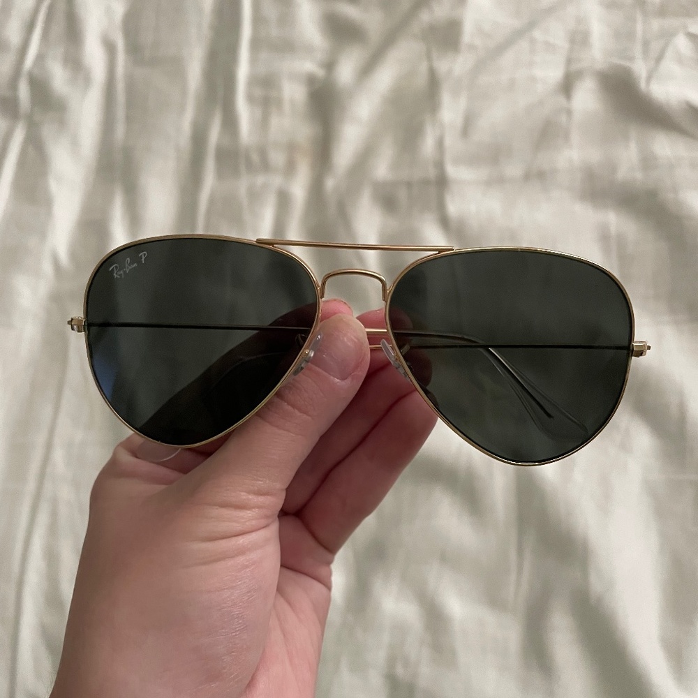Women’s polarized aviator classic ray bans
